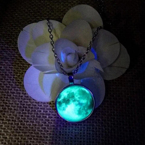 New Glowing Moon Necklace Robykart